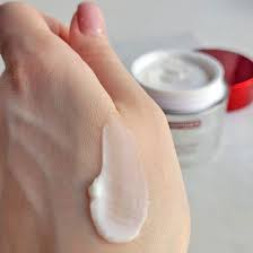 Medi-Peel - Peptide 9 Volume and Tension Tox Cream Pro - Ліфтинг-крем для обличчя з пептидами - 50ml